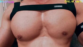 Muscle Amateur Guys Gets Pecs Worship XNXX