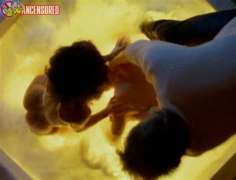 Naked Dayle Haddon In The Hitchhiker