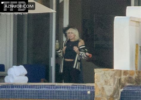 Miley Cyrus Sexy Seen Flaunting Her Hot Bikini Body In Cabo Aznude