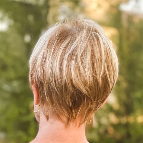 A long pixie haircut, weekend sales & more - une femme x susan blakey