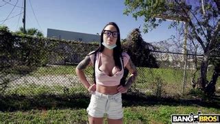 Sabrina Valentine Gets Picked Up On The Street Porn Movies 3Movs