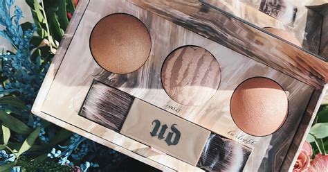 Urban Decay NAKED ILLUMINATED TRIO сияющая пудра для лица и тела