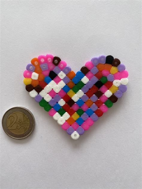 Corazón De Pixels Multicolores De Hama Beads Figuras De Hama Beads