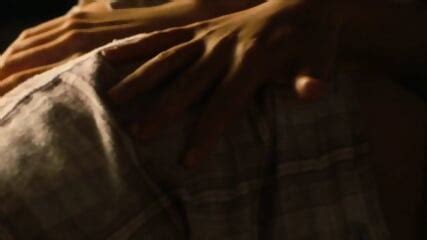 Iranian Teens Defy Culture With Lesbian Love