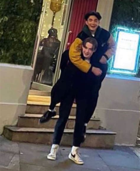 Kit Connor And Will Gao Alice Book Just For Laughs Videos Gay Outfit