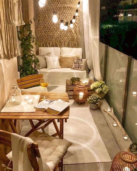 Интерьерные гирлянды любого цвета и метража | Apartment balcony ...
