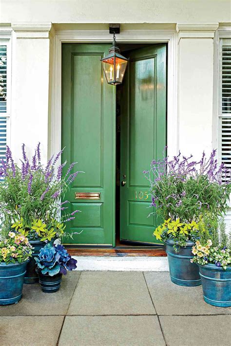 31 Bold Front Door Colors For Bright Curb Appeal