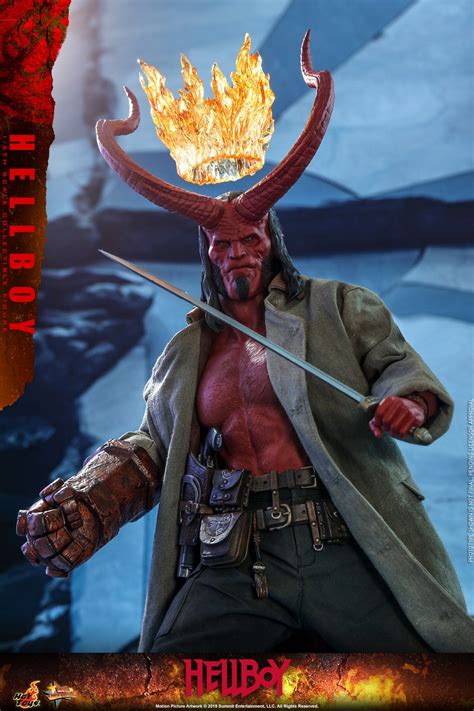 Hot Toys Hellboy Collectible Figure Figures