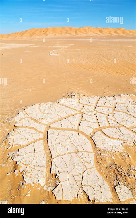 In oman old desert rub al khali Stock Photo - Alamy