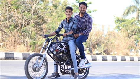 Un indio ha inventado una moto que funciona solo con agua y caña de ...