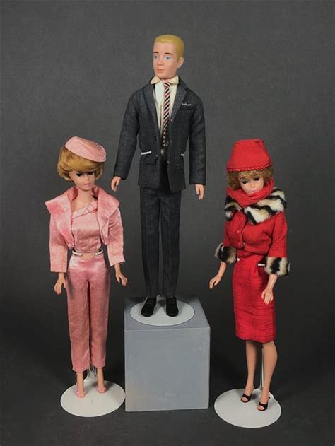 Lot Vintage Blonde Bubble Cut Barbies And Blonde Molded Hair