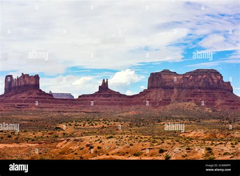 Monument Valley Arizona Utah Desert Landscape Stock Photo Alamy