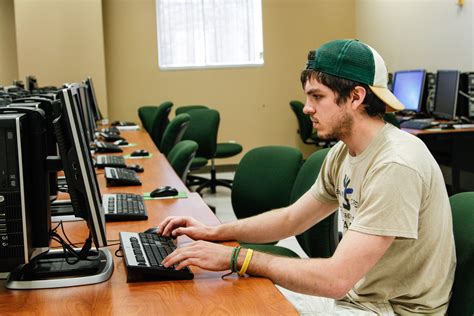 Computer science Ph.D. program coming fall ‘17 - The Baylor Lariat