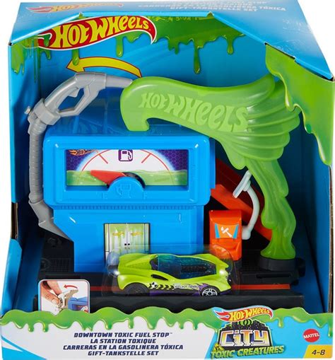 Mattel Hot Wheels City Downtown Toxic Fuel Stop Playset FRH GYP Toysfirst Gr