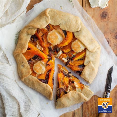 Tarte rustique butternut chèvre et oignons rouges caramélisés Groupe