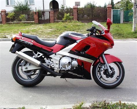 Kawasaki ZZR (Кавасаки ЗЗР) 400: обзор и технические характеристики ...