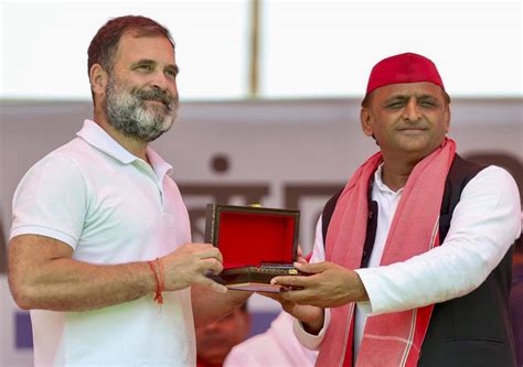 Rahul Gandhi Akhilesh Yadav At India Rally