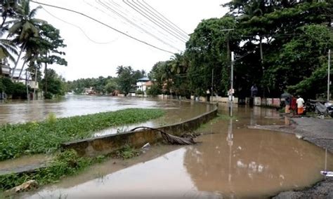 Heavy Rains Lash Kerala Orange Alert In 4 Districts The Hitavada