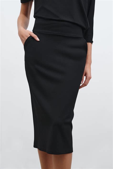 Black Minimalist Midi Skirt - Vesey Pencil Skirt | Marcella