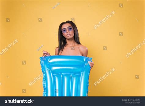 Sexy Half Naked African American Woman库存照片 Shutterstock