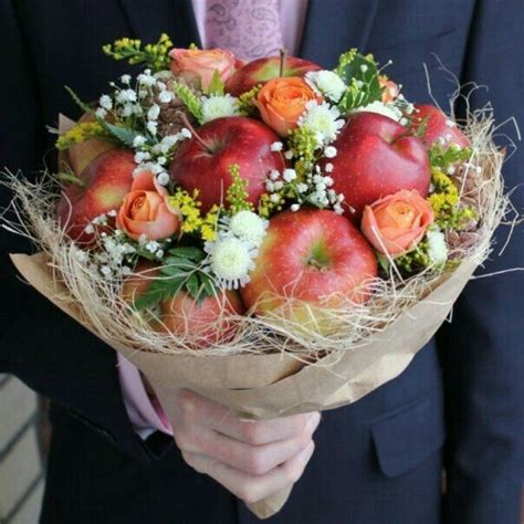 Pin di Elena su Букеты | Fiori centrotavola, Fiori, Composizioni floreali