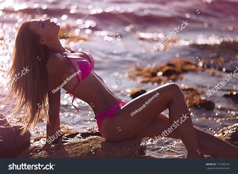 Sexy Girl On Beach Bikini Stock Photo 715346191 Shutterstock