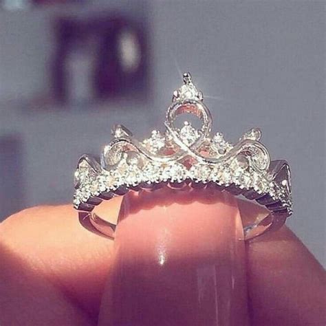 Pin by ahielen Aguirre on Guardado rápido Trending engagement rings