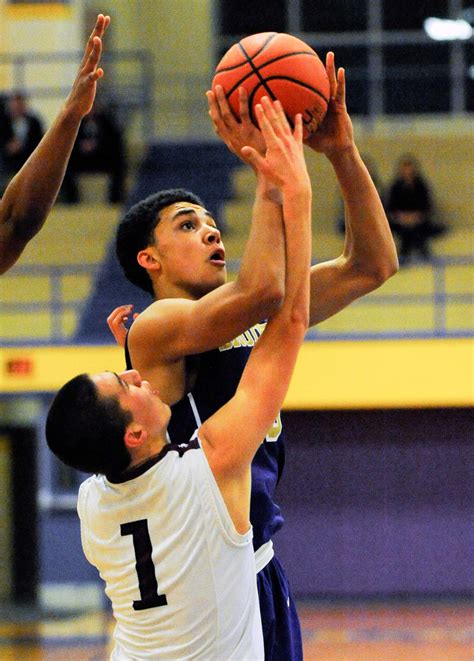 High school boys' basketball rankings