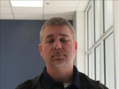 Chad Joseph Lambert A Registered Sex Violent Or Drug Offender In