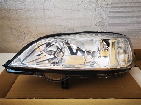 ФАРОВЕ АСТРА Г ОПЕЛ комплект Светлини H7 ляв десен фар халогени astra ...