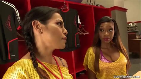 Brunette Shemale Coach TS Foxxy Seduces Hot Big Tits Ebony Caramel Starr In Lockers Room And