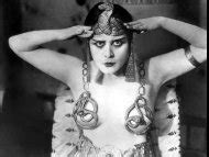 Naked Theda Bara In Cleopatra