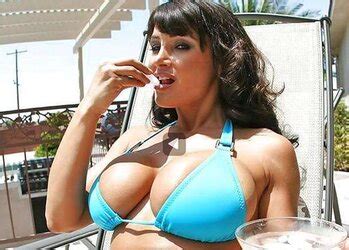 Big Boobed Divas ZB Porn