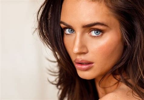 victoria lee robinson net worth