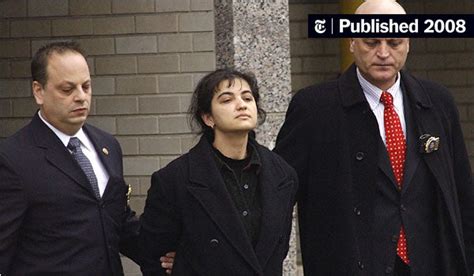 Man Accused of Killing Dentist Exchanged 91 Calls With Dentist’s Wife ...