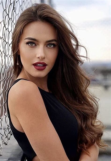 Pin On Brunette Beauty