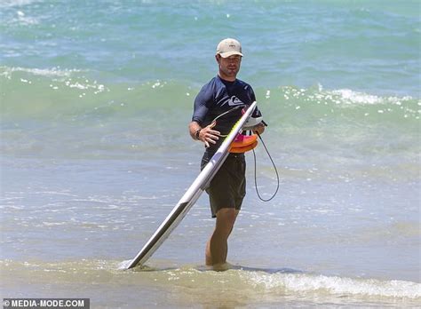 Elsa Pataky Shows Off Her Figure In A Bikini As She Hits The Beach With Husband Chris