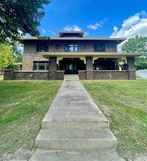 110 E Harrison Street, Martinsville, IN 46151 | MLS 22034406 | Listing