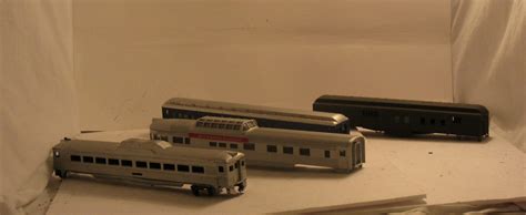 HO Scale Passenger Cars