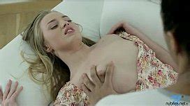 Came To Visit My Hot Girlfriend And She Surprised Me Sucks My Fat Cock Until I Cum On Her She