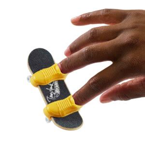 Hot Wheels Skate Parmak Kaykay ve Ayakkabı Paketleri HGT46