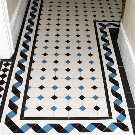 Hallway With Reproduction Victorian Floor Tiles Victorian Hall