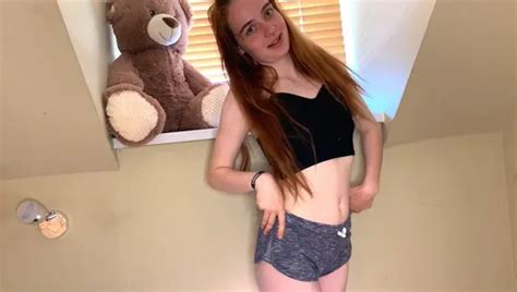18yo BBW TEEN SQUIRT PARTY XHamster