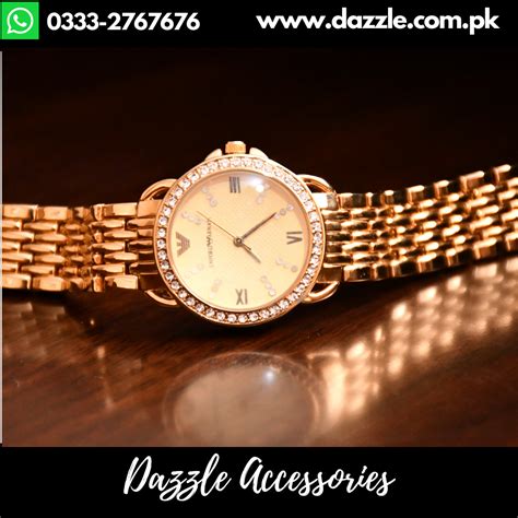 Golden Beautiful Ladies Chain Watch Dazzle Accessories