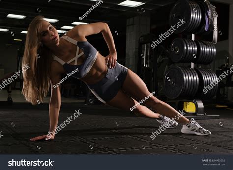 Sexy Blonde Trainer Posing Sports Gym Stock Photo 624935255 Shutterstock