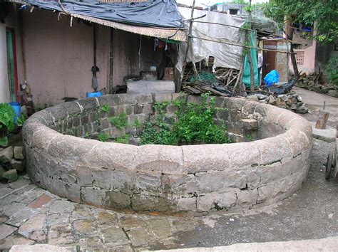 Wells and water bodies – The East Indians of Bombay