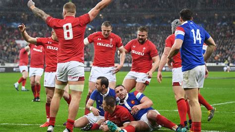 Italy V Wales Team Line Ups Kick Off Time Key Quotes Predictions