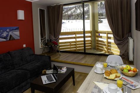 Ski rental holidays Isola 2000 Sowell Résidences New Chastillon