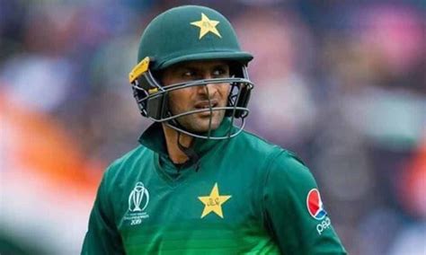 pakistans malik confirms odi retirement  world cup exit