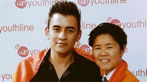 Expuls Parce Quon Ne Le Croit Pas Homosexuel Gay